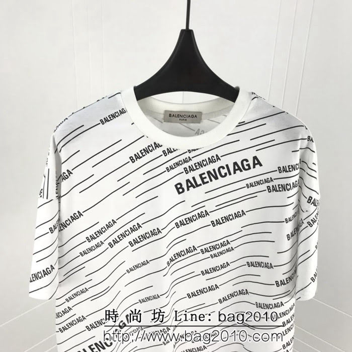 BALENCIAGA巴黎世家 19ss早春新款 滿身logo印花短袖 數碼直噴印花工藝 黑白雙色 情侶款 ydi2100